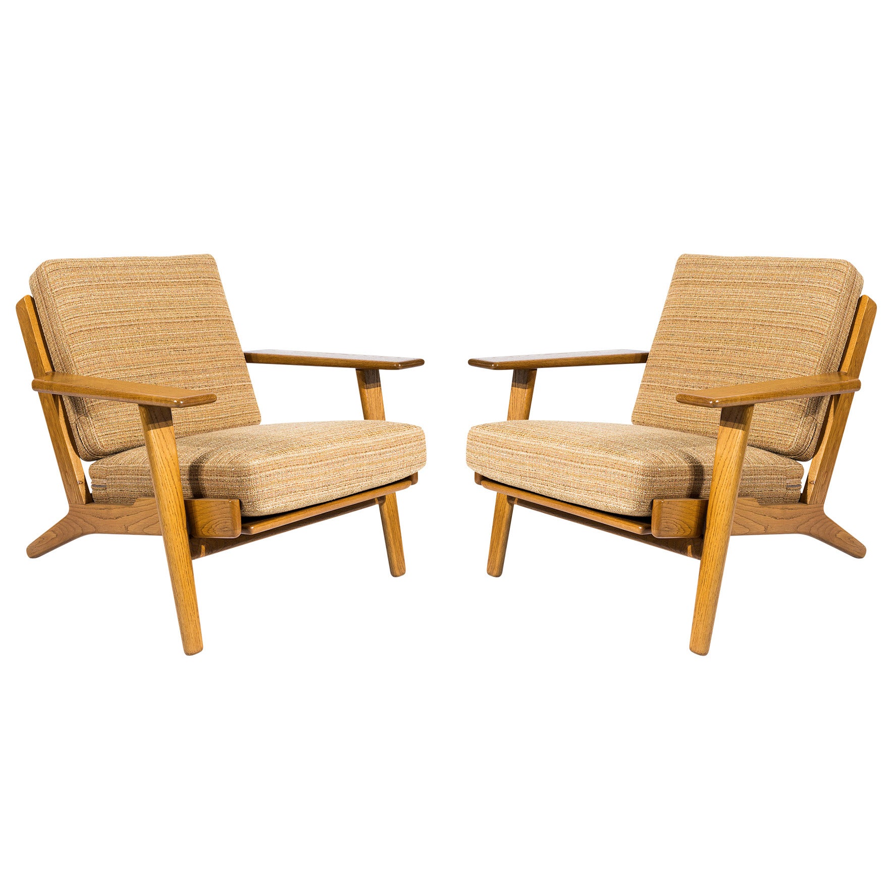 Pair of Hans Wegner GE-290 Lounge Chairs