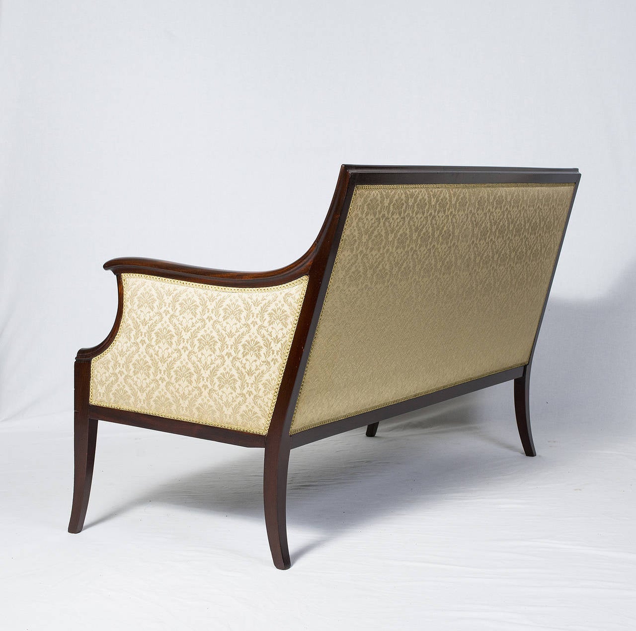Frits Henningsen Settee In Good Condition For Sale In Los Angeles, CA
