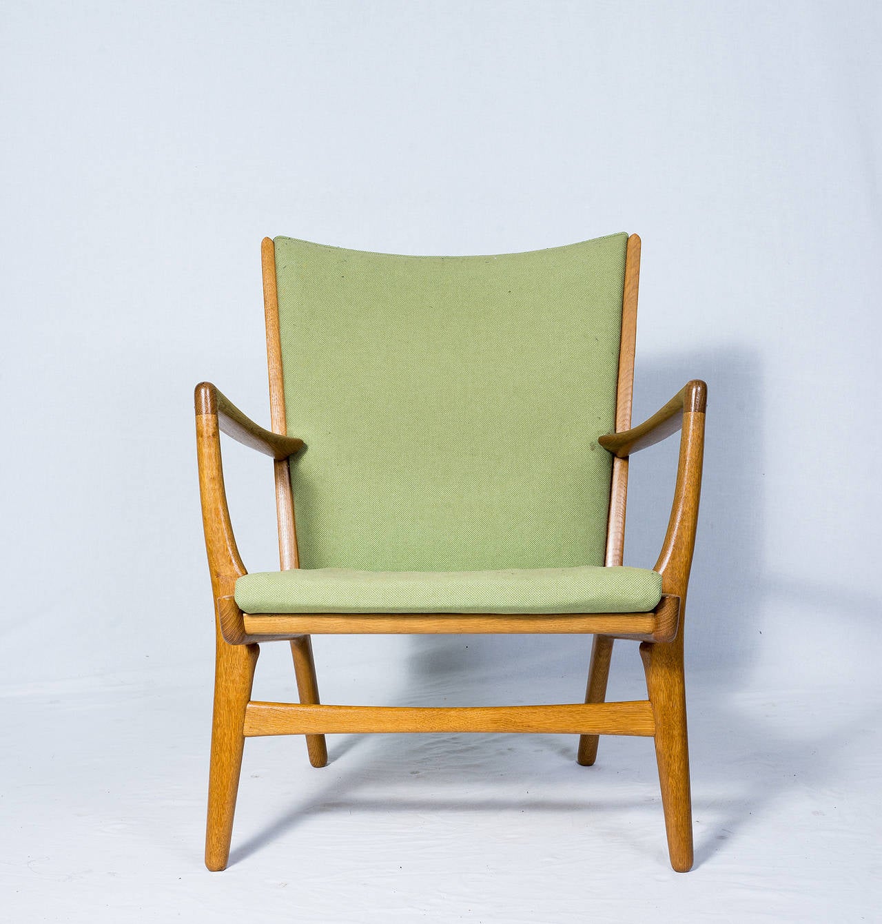 Hans Wegner AP-16 lounge chair designed in 1951 and produced by AP Stolen. Store formerly known as ARTFUL DODGER INC