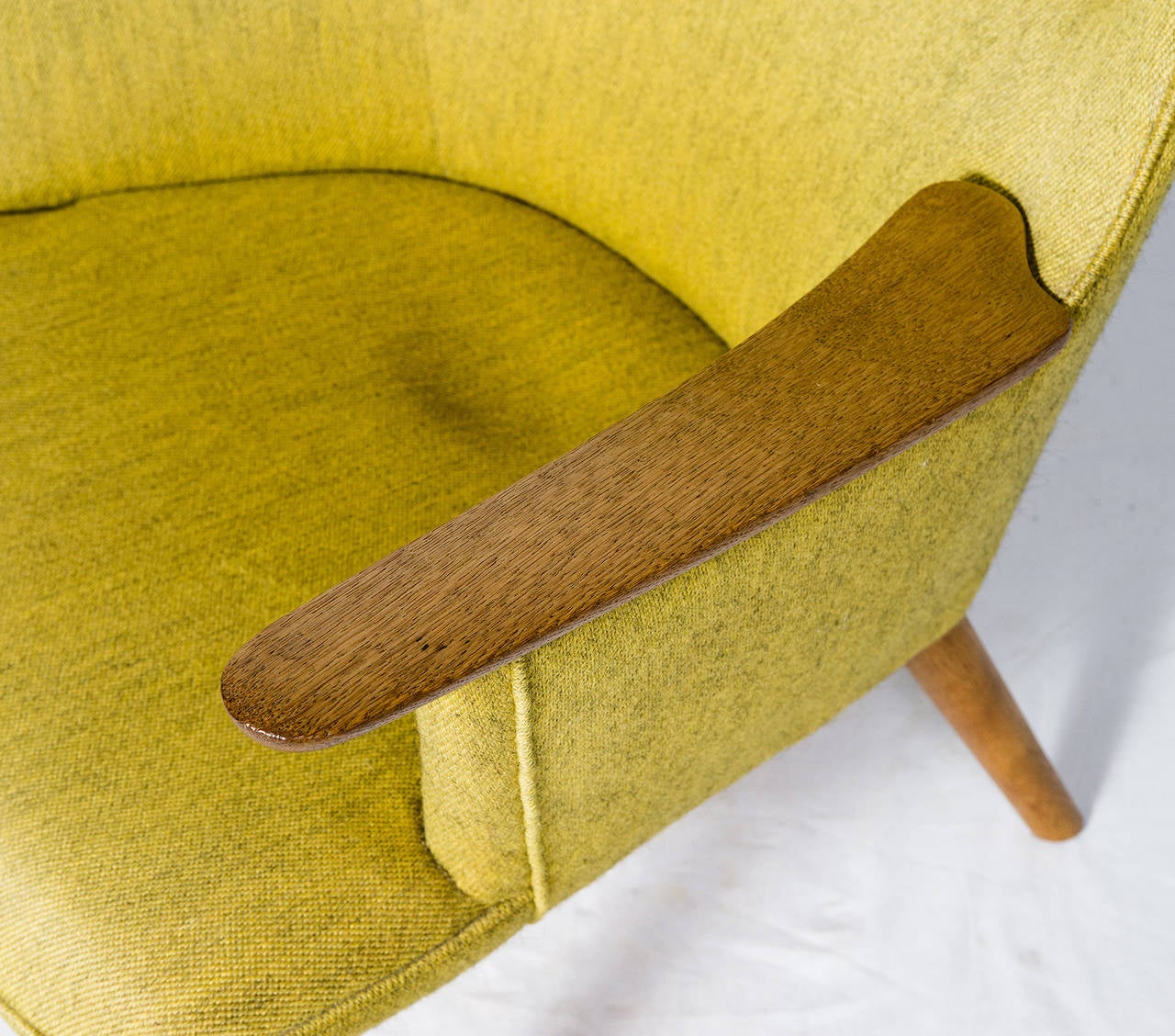 Hans Wegner AP-27 Lounge Chair In Good Condition For Sale In Los Angeles, CA