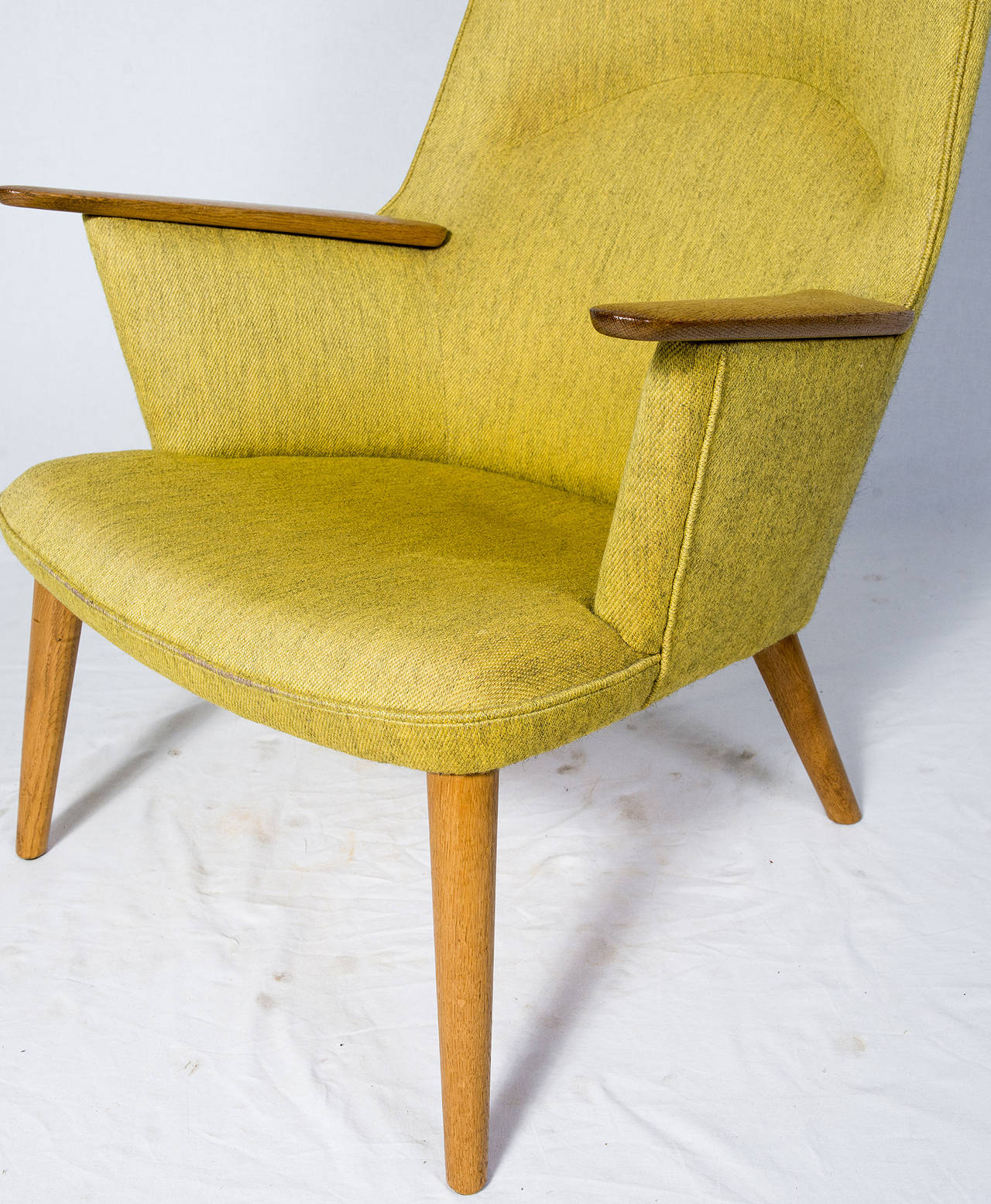 Mid-20th Century Hans Wegner AP-27 Lounge Chair For Sale