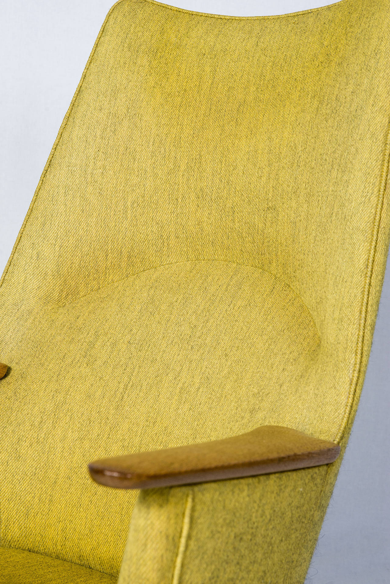 Fabric Hans Wegner AP-27 Lounge Chair For Sale