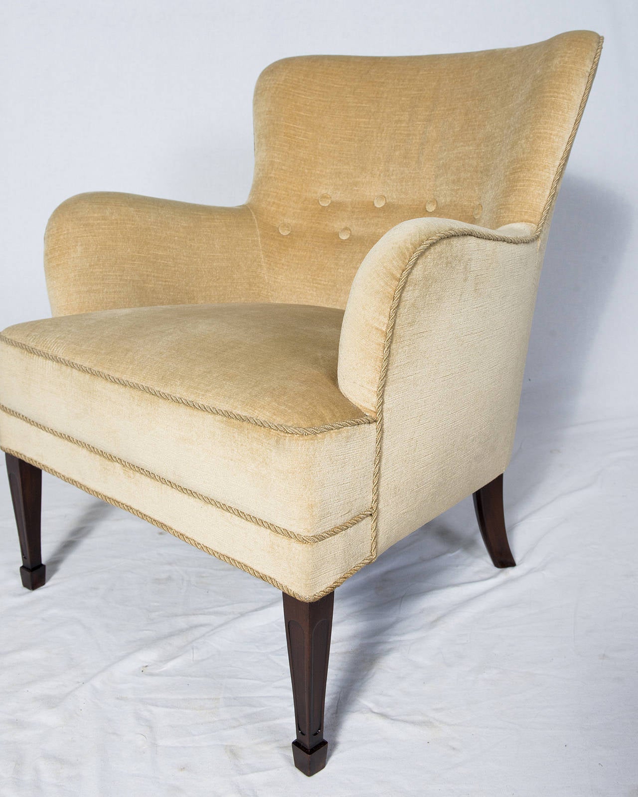 Fabric Frits Henningsen Lounge Chair