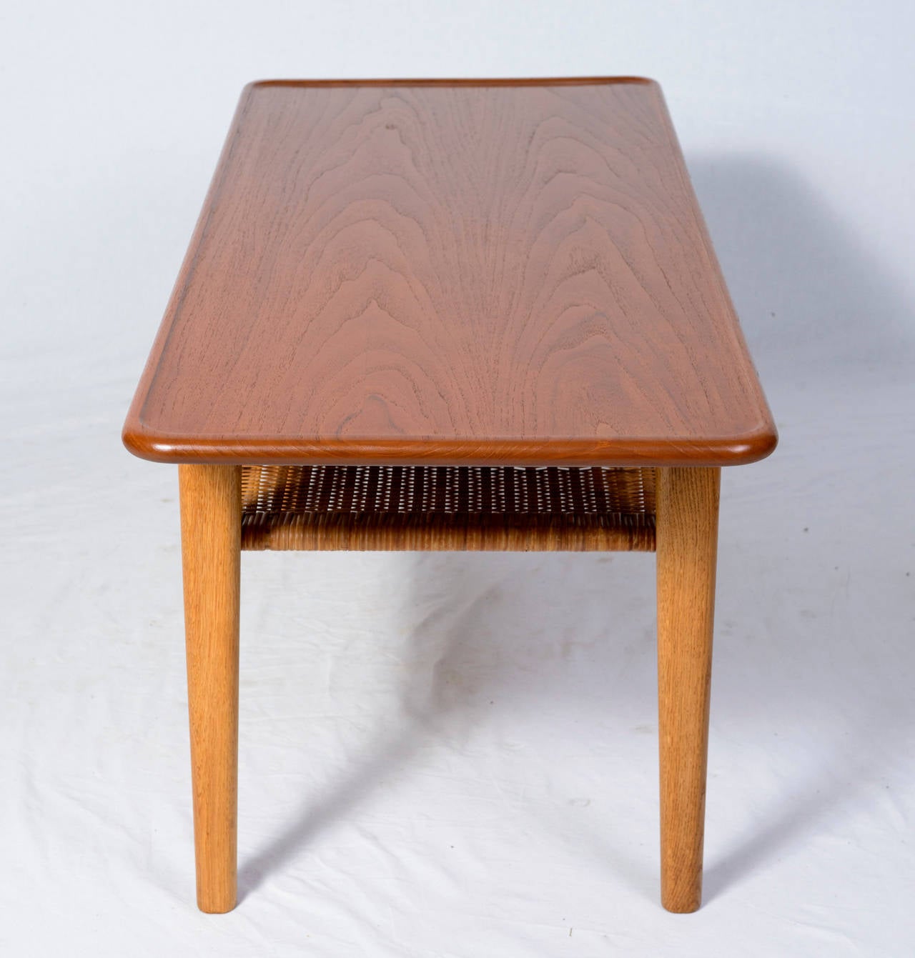 hans wegner side table