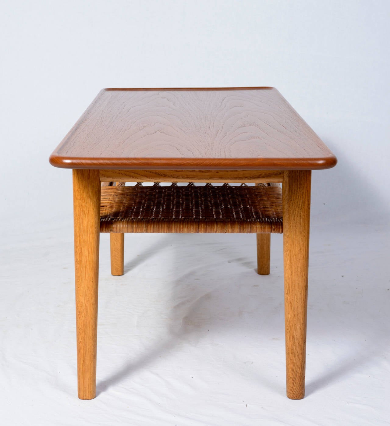 Scandinavian Modern Hans Wegner AT-10 Coffee Table