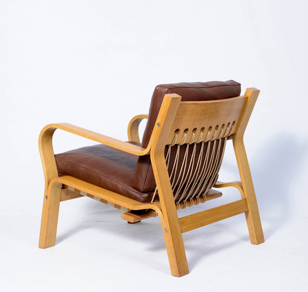 Ein Paar Hans Wegner GE-671 Loungesessel (Dänisch)