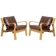 Pair of Hans Wegner GE-671 Lounge Chairs