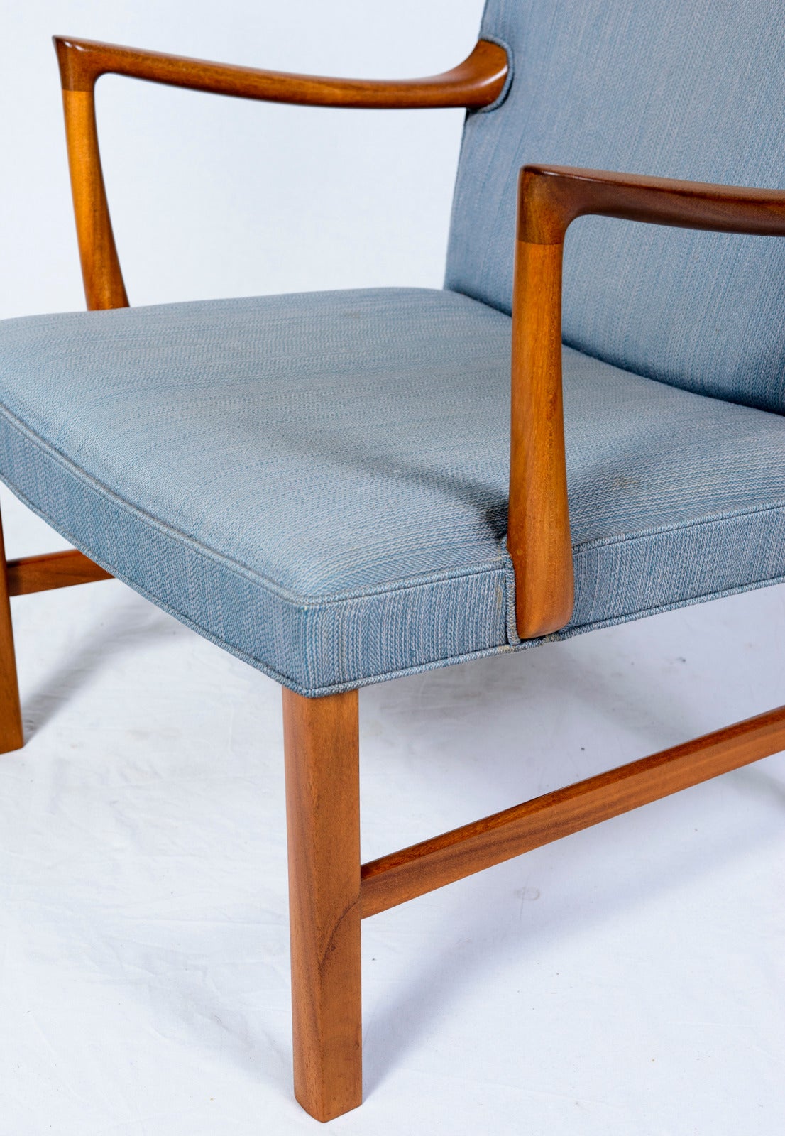 Pair of Ole Wanscher Lounge Chairs 1