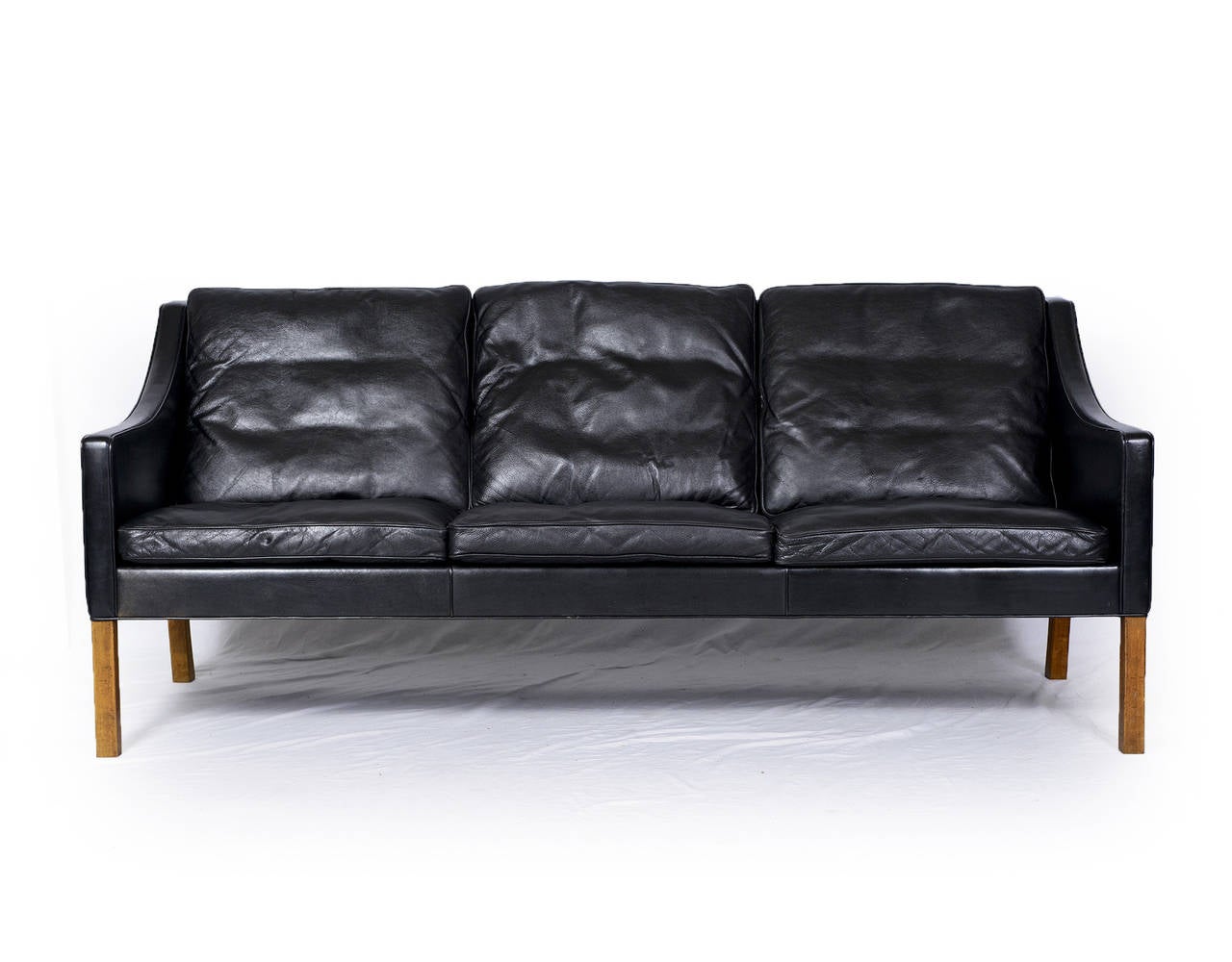 Børge Mogensen model #2209 three-seat leather sofa designed in 1963 and produced by Fredericia.