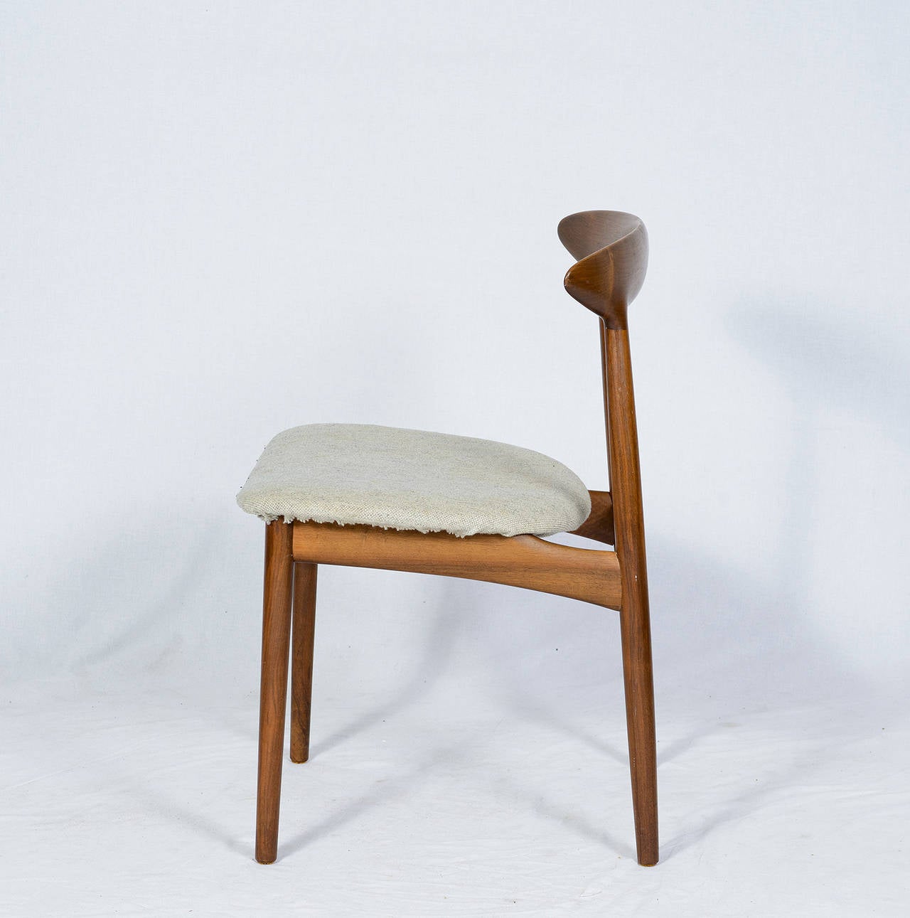 Set of Four Danish Dining Chairs In Excellent Condition In Los Angeles, CA