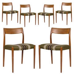 Ensemble de six chaises de salle à manger Niels Mller modèle n°77