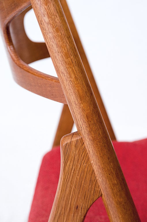 Scandinavian Modern Hans Wegner CH29 Dining Chair For Sale