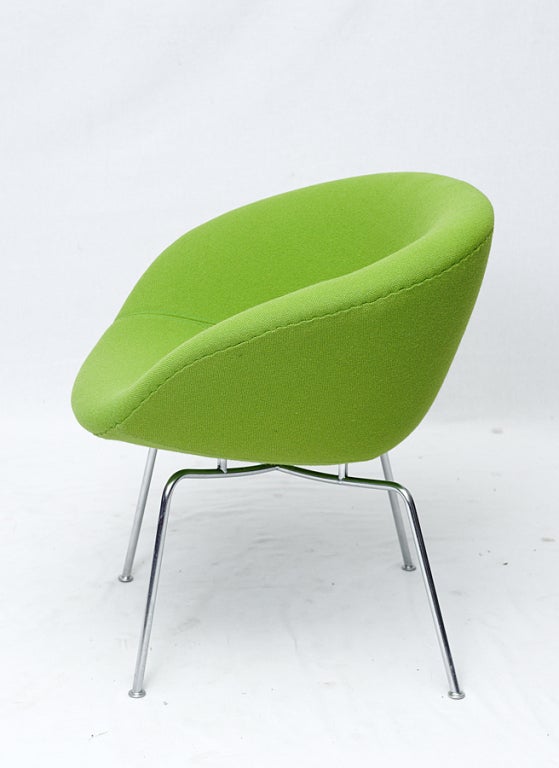 Arne Jacobsen Topfstuhl (Skandinavische Moderne) im Angebot