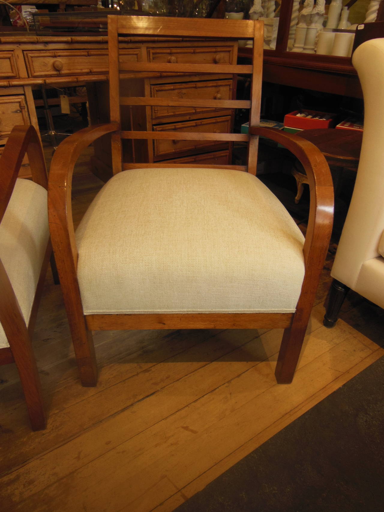 Handsome Pair of Vintage Armchairs In Excellent Condition In Sag Harbor, NY