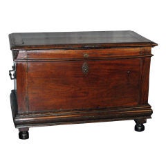 Cassone (Chest) Cassone (Chest)