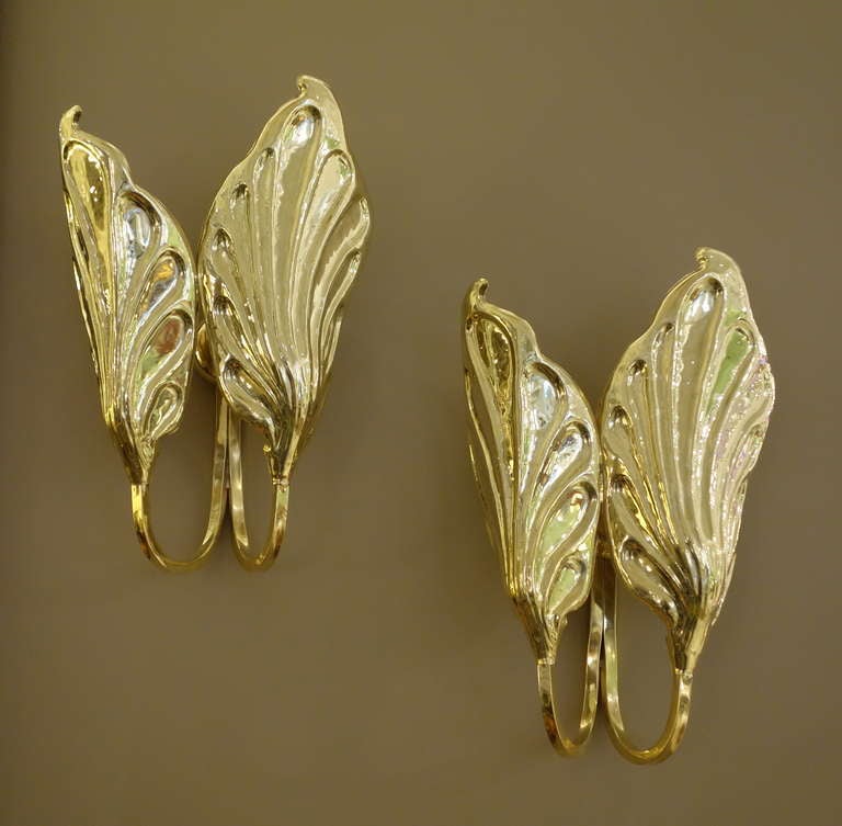 Pair of Midcentury Italian Brass Sconces by Tomaso Barbi In Excellent Condition In New York, NY