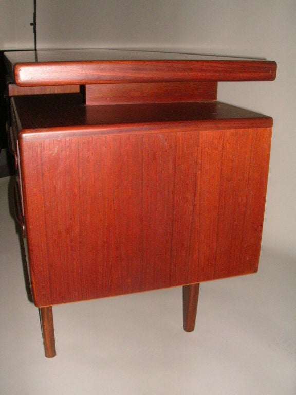 British Mid-Century Ib Kofod-Larsen G Plan Floating Desk / Vanity