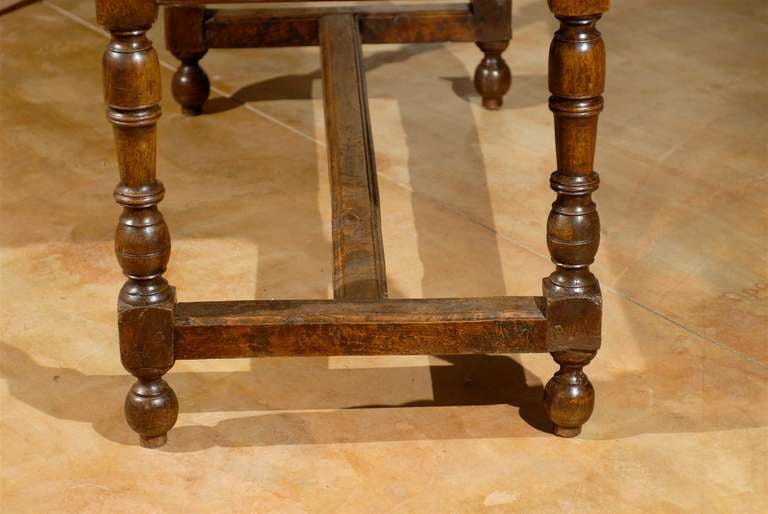 1760s French Louis XIII Style Oak Table with Turned Legs and Single Drawer 2