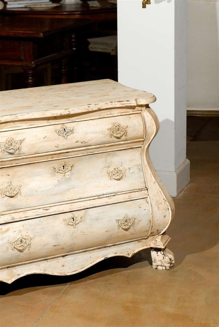 Dutch Baroque Style Painted Three-Drawer Bombé Commode from the 1890s 2