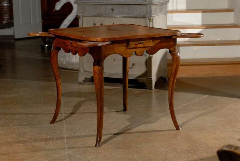 1770s French Period Louis XV Walnut Game Table with Pull-Outs and Drawers 2