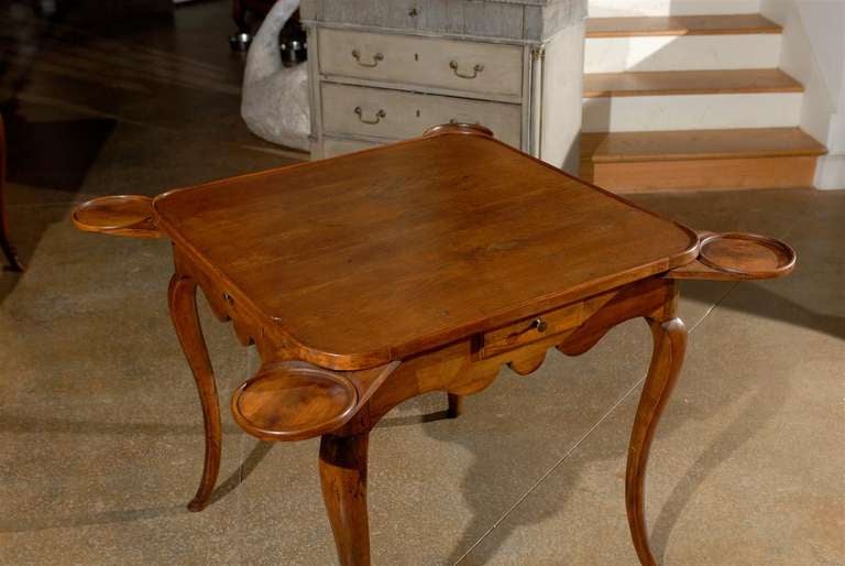 1770s French Period Louis XV Walnut Game Table with Pull-Outs and Drawers 1