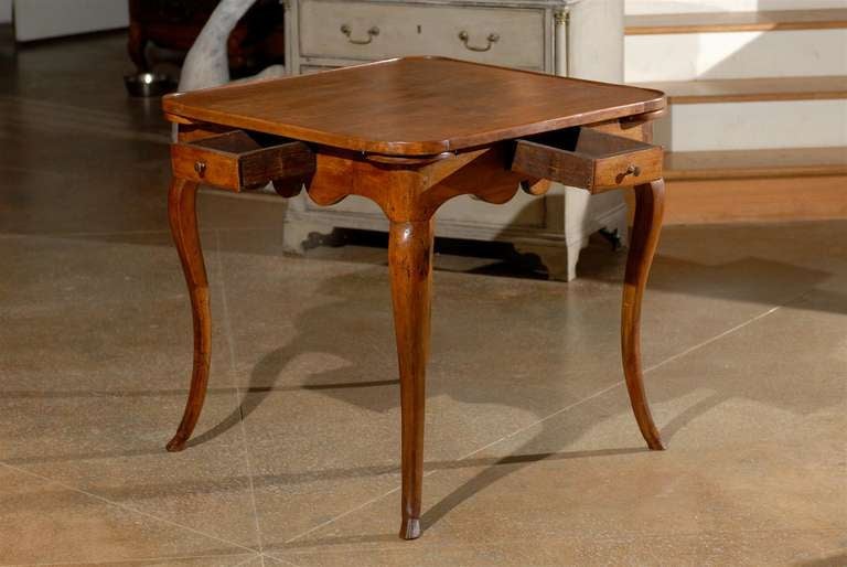 1770s French Period Louis XV Walnut Game Table with Pull-Outs and Drawers 3