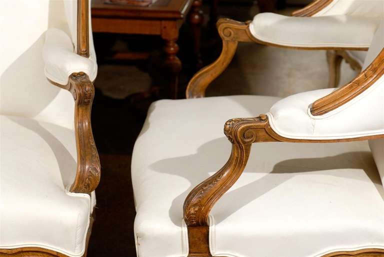 Pair of Louis XV Period French Walnut Confessional Bergère Chairs, circa 1750 1