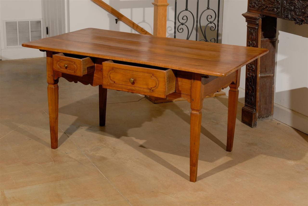 French 1890s Fruitwood Two-Drawer Table with Scalloped Apron and Tapered Legs 5