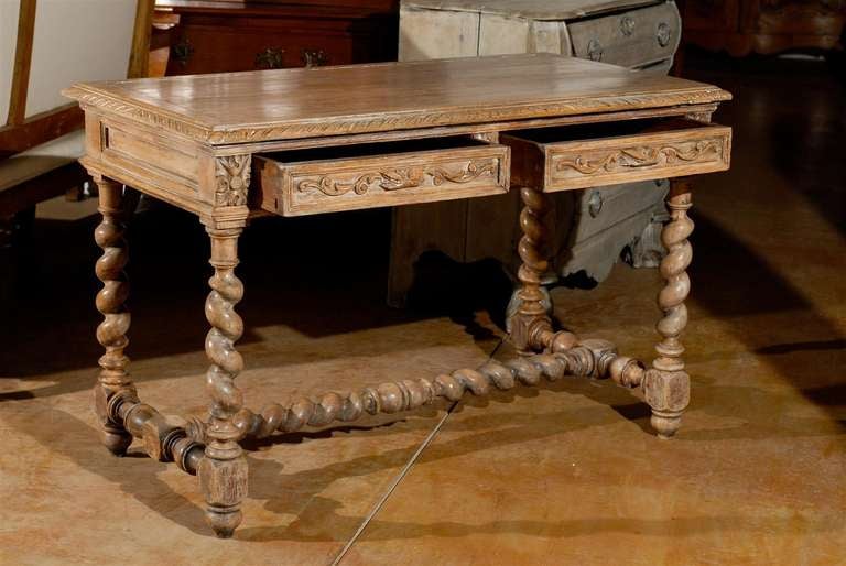 French Louis XIII Style 1880s Table with Two Drawers and Barley Twist Base 4