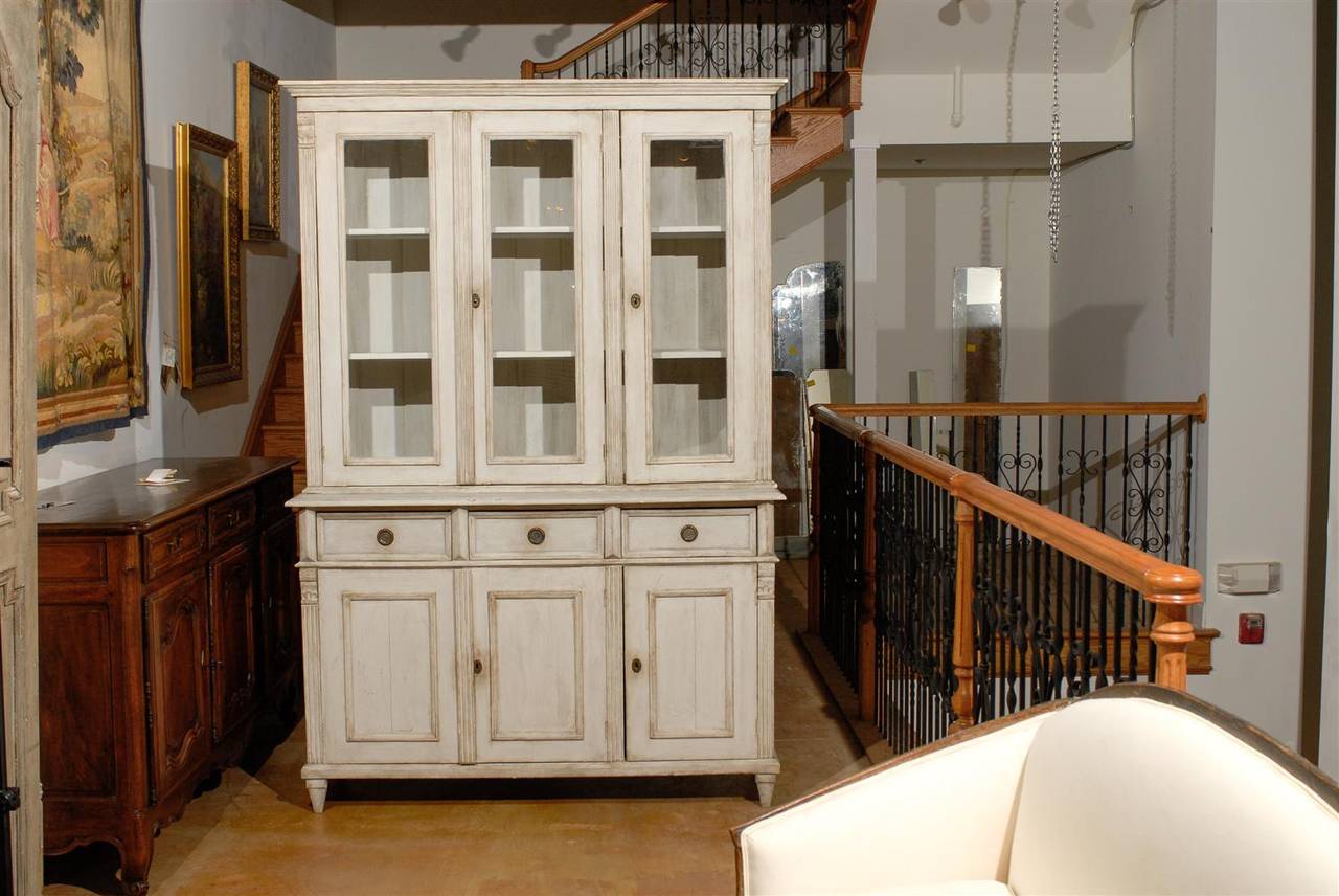 Painted Swedish Neoclassical Style Cupboard from the Late 20th Century with Glass Doors