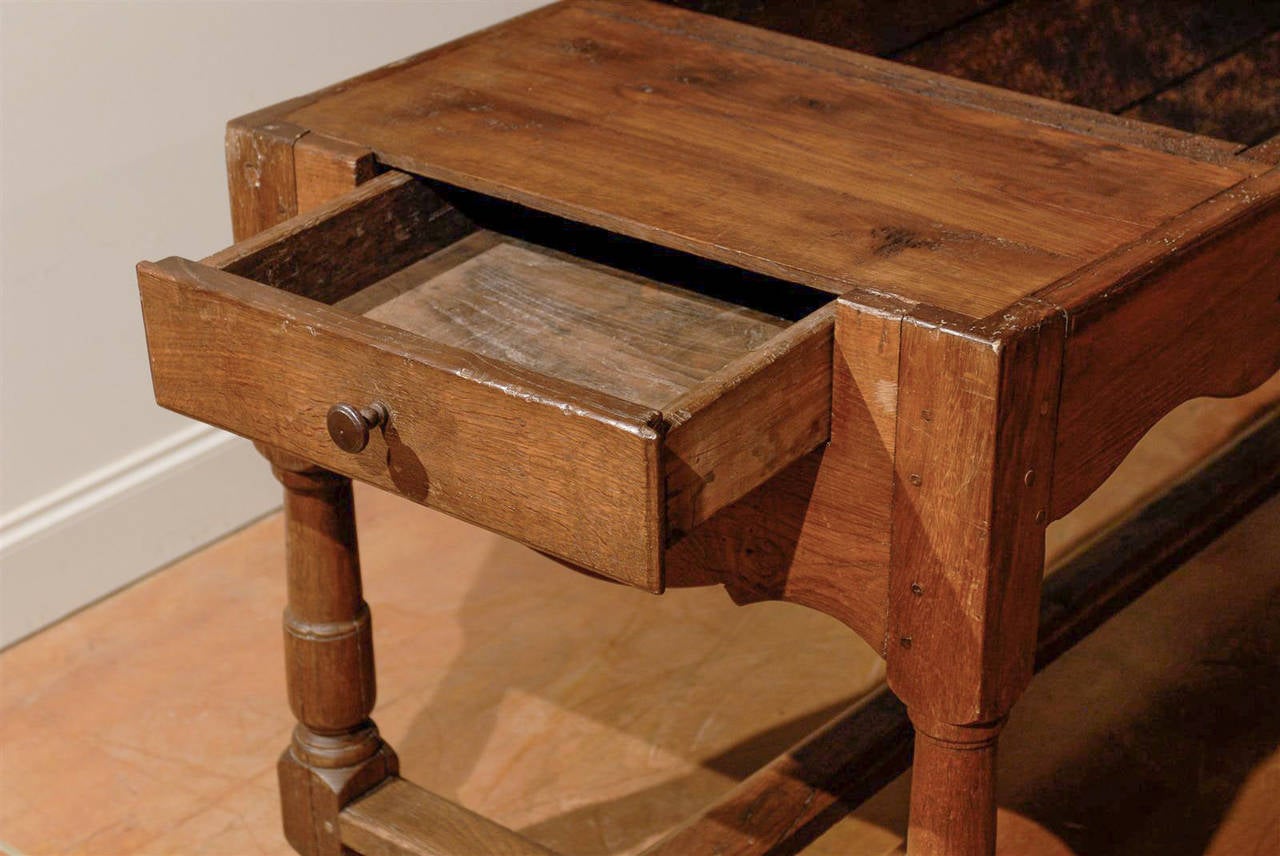 French Wooden Pétrin Table with Original Dough Bin and Baluster Legs, circa 1750 For Sale 2