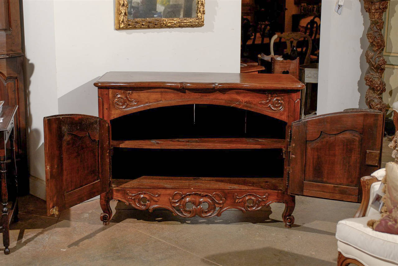 Period Regence French 1720s Walnut Two-Door Buffet with Carved and Pierced Skirt 4