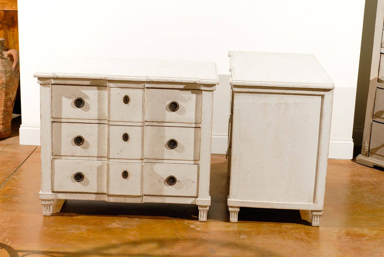 Pair of Swedish 1880s Painted Wood Breakfront Three-Drawer Bedside Commodes 6