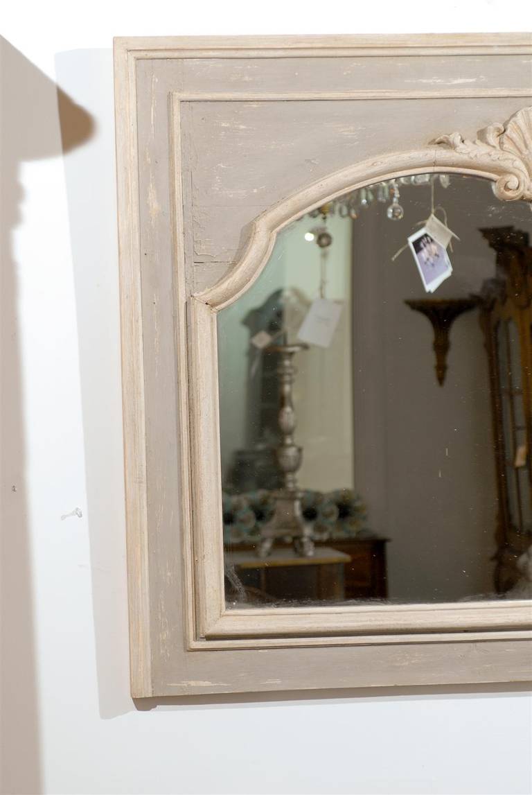 Pair of French Louis XV Style 1890s Painted Wood Horizontal Shell-Carved Mirrors 4