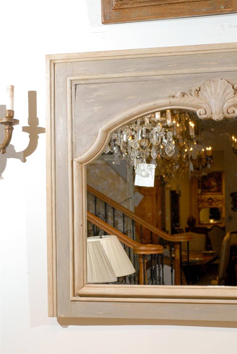 Pair of French Louis XV Style 1890s Painted Wood Horizontal Shell-Carved Mirrors 6