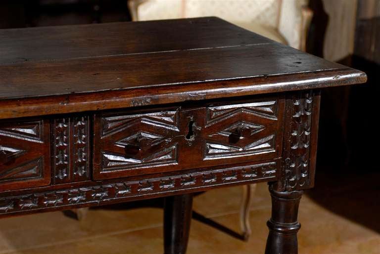 1750s Spanish Renaissance Style Dark Walnut Sofa Table with Diamond Motifs In Good Condition In Atlanta, GA