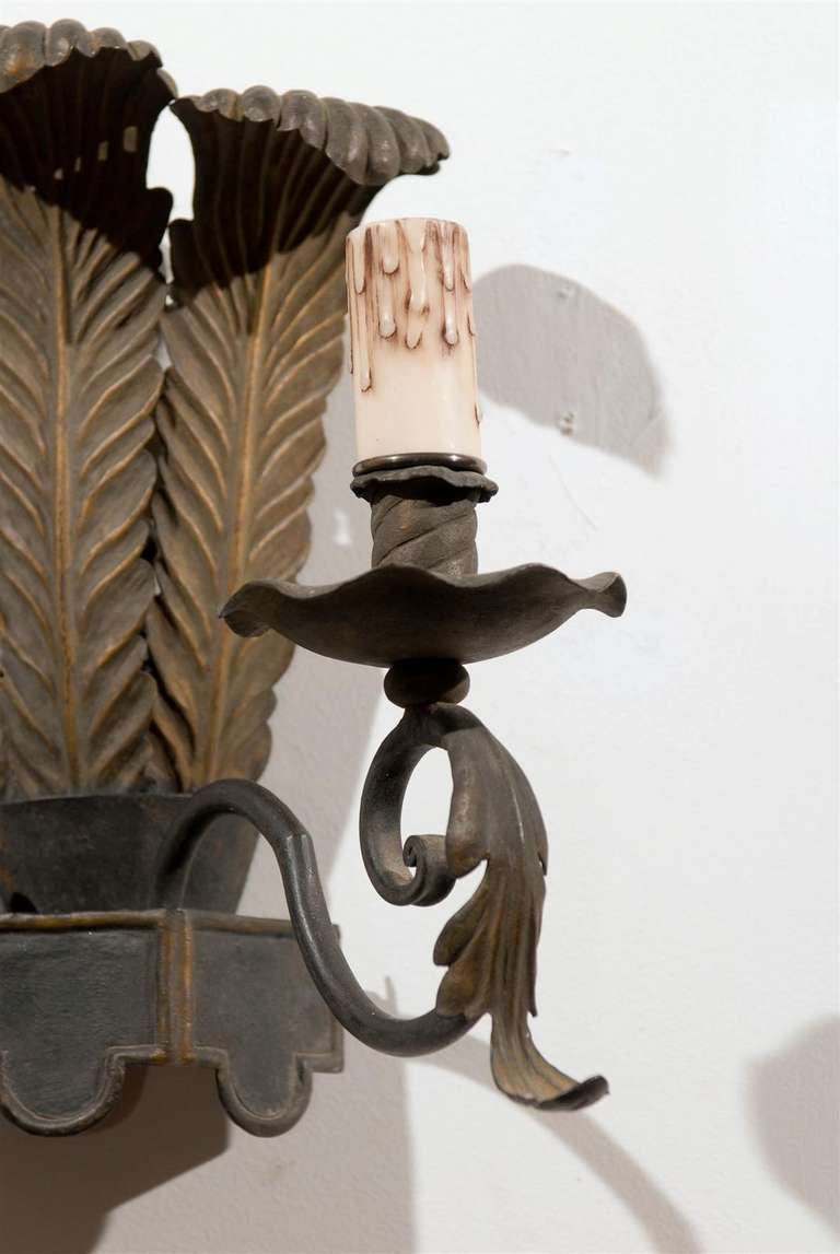 Pair of French Tôle Two-Light Sconces with Ostrich Plume Motifs, circa 1890 In Good Condition For Sale In Atlanta, GA