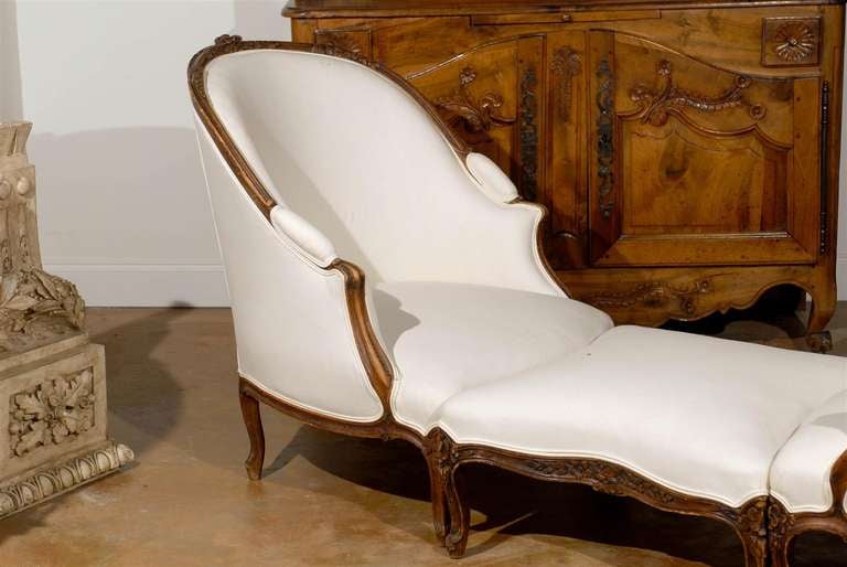 19th Century French Louis XV Style Walnut Duchesse Brisée, circa 1880 with New Upholstery