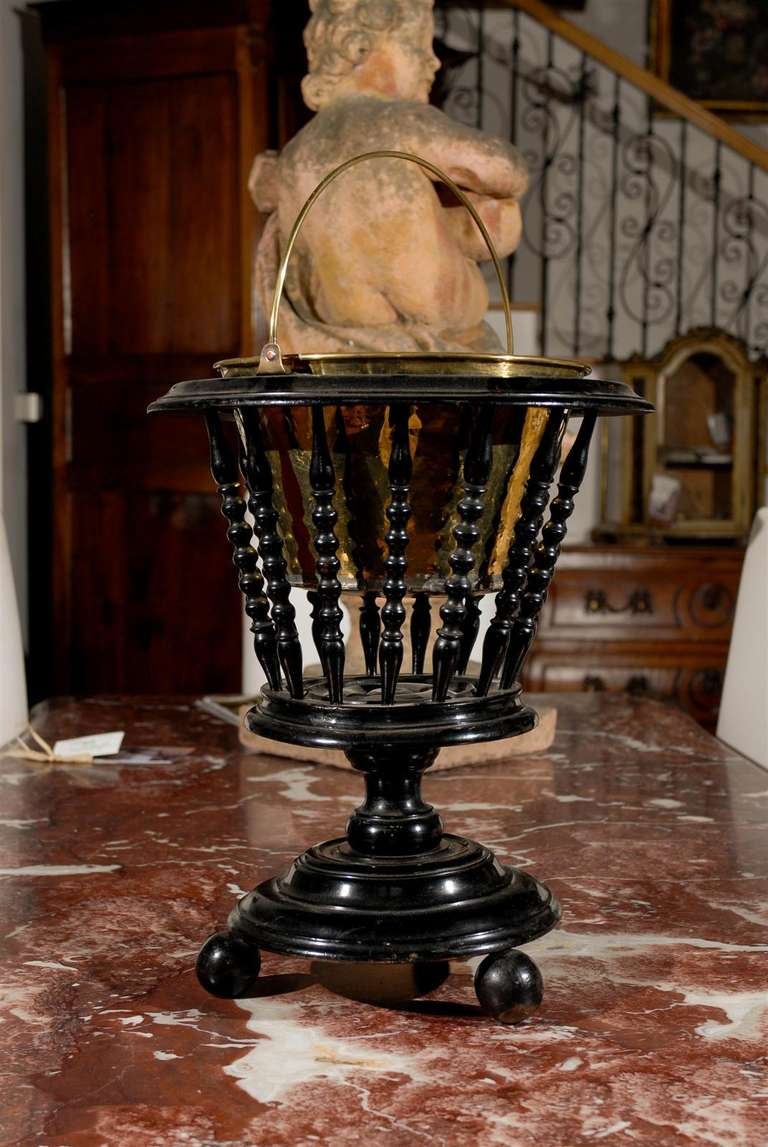 Dutch 1840s Ebonized Wood Jardinière with Brass Liner and Turned Spindles For Sale 3