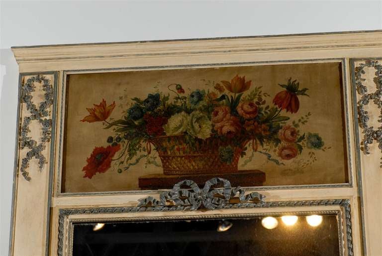 1810s French Louis XVI Style Painted and Gilt Trumeau Mirror with Floral Motifs For Sale 2
