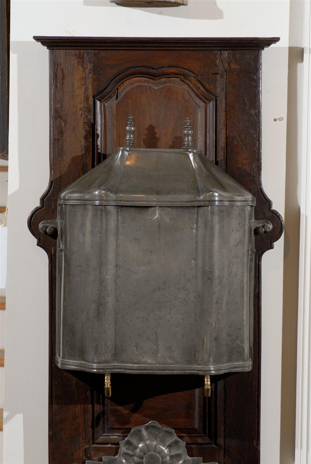 French Restauration, 1830s, Pewter Two-Part Lavabo Mounted on Walnut Stand 5