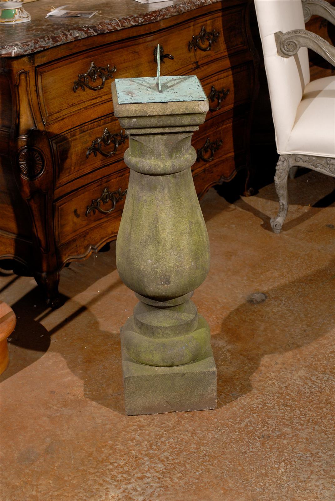 English 1860s Baluster-Shaped Sandstone Sundial with Verdigris Bronze Dial 4