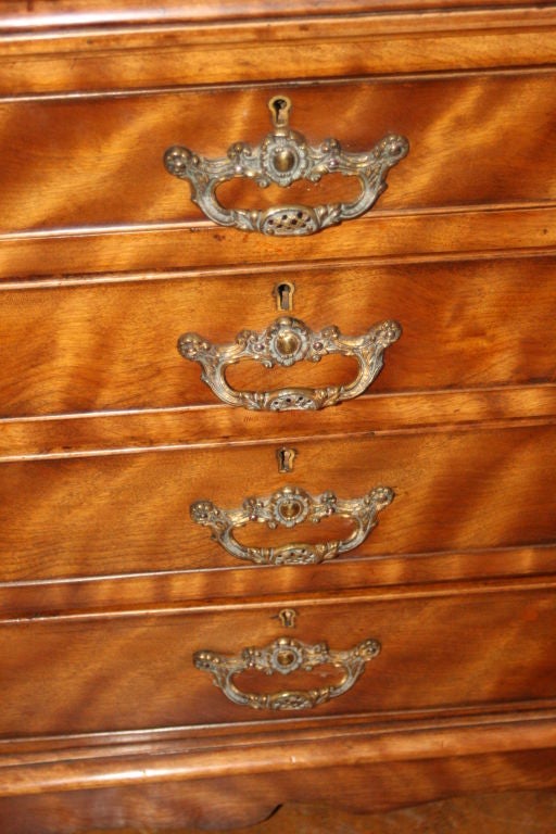 Georgian style small Chest of Drawers