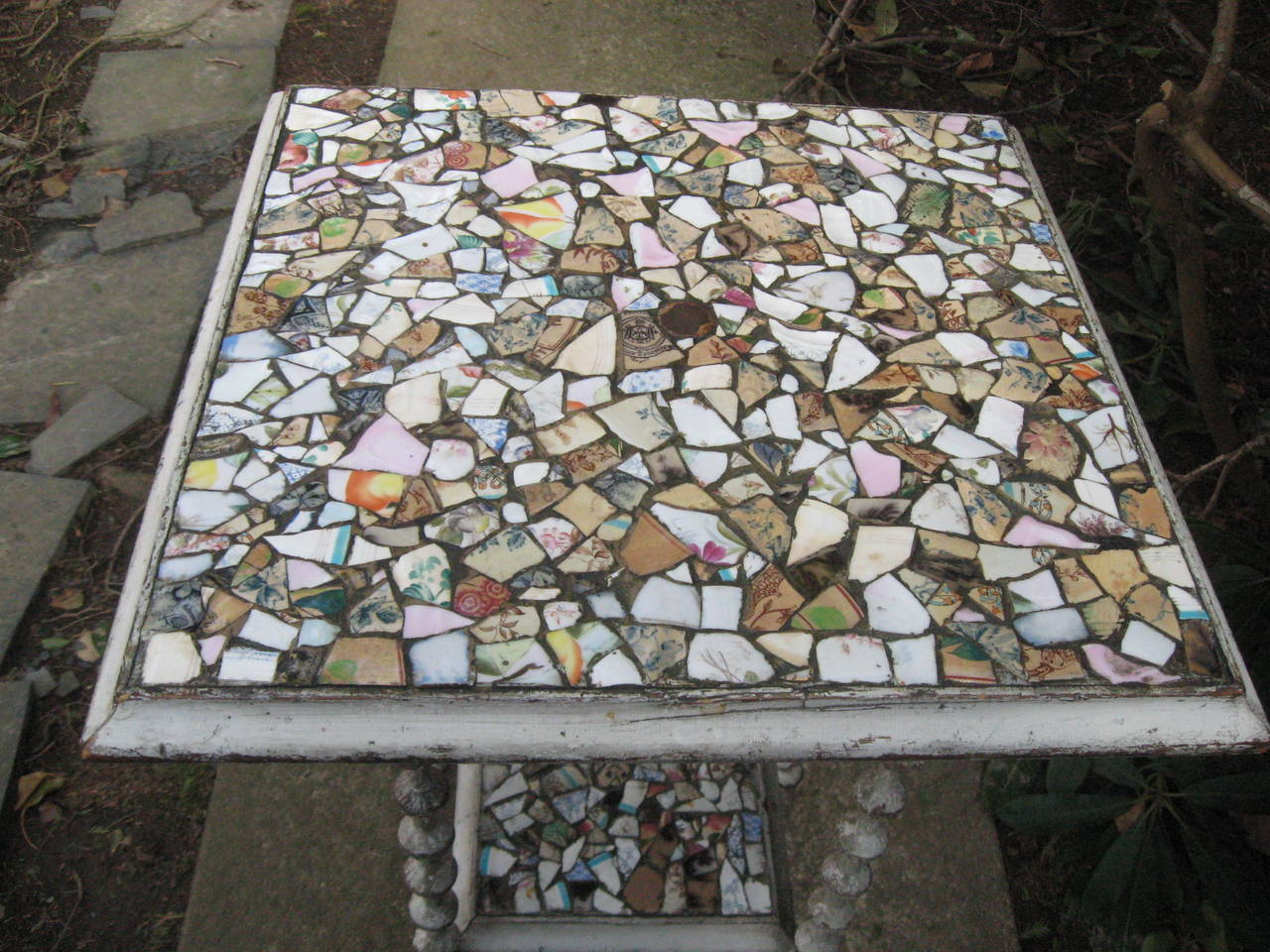 Hand-Crafted Tramp Art 19th Century American Mosaic Spool Table