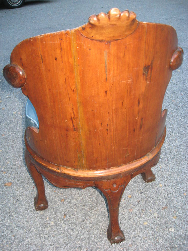 Italian 19th Century Swivel Armchair For Sale 1