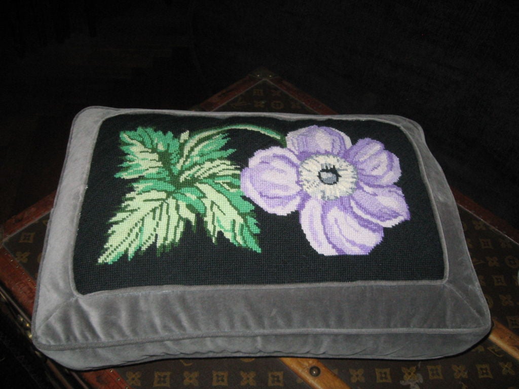 20th Century Pair of Handmade Needlepoint Down Pillows For Sale