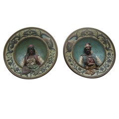 Pareja de platos de terracota del siglo XIX de Musterschutz