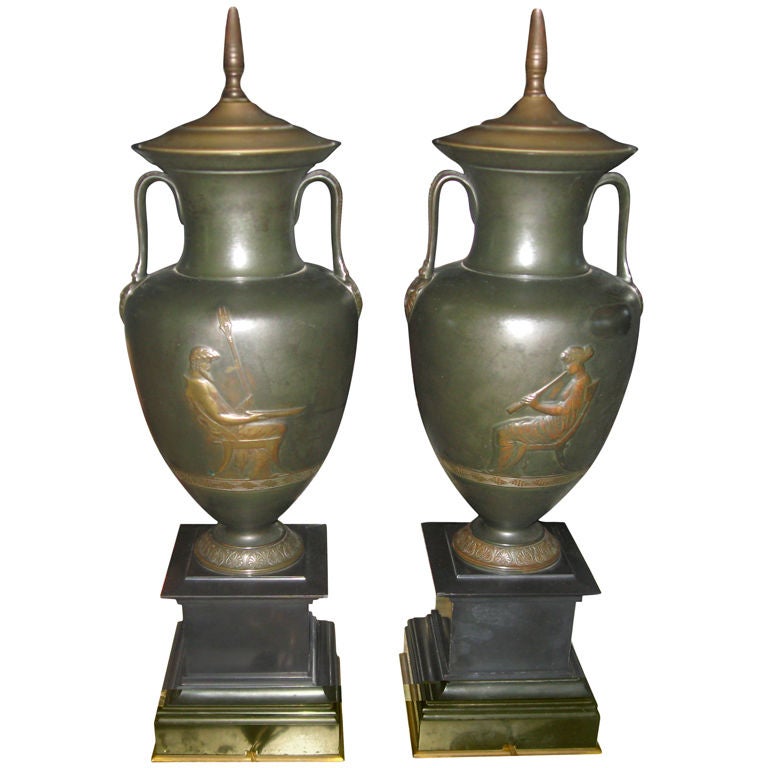 Pair of Neoclassical Bronze Lamps For Sale