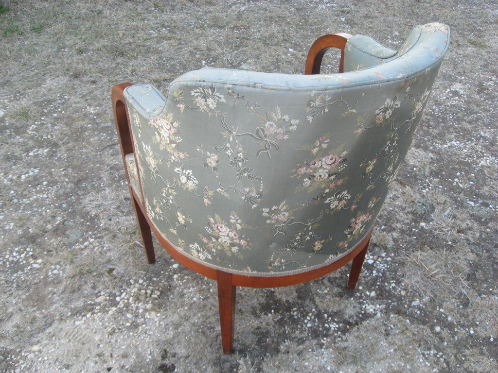 Biedermeier Lounge Chair In Excellent Condition In Water Mill, NY