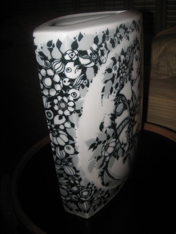 German Mid-Century Porcelain Vase by Bjorn Winblad for Rosenthal For Sale